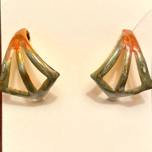 Ear rings and other jewls